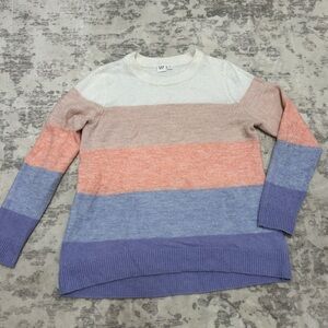 Gap sweater